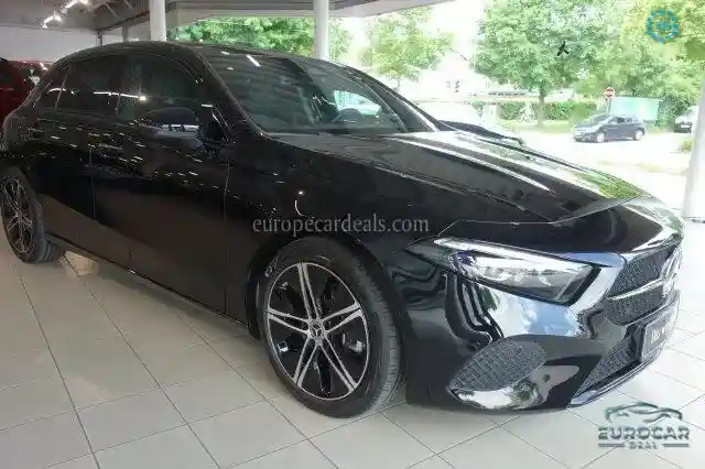 Mercedes-Benz A 220