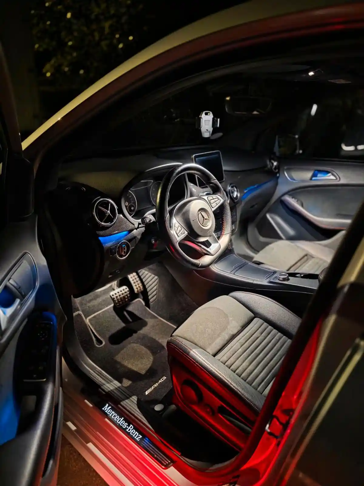 Mercedes-Benz B 250