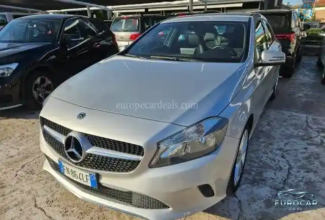 Mercedes-Benz A 160
