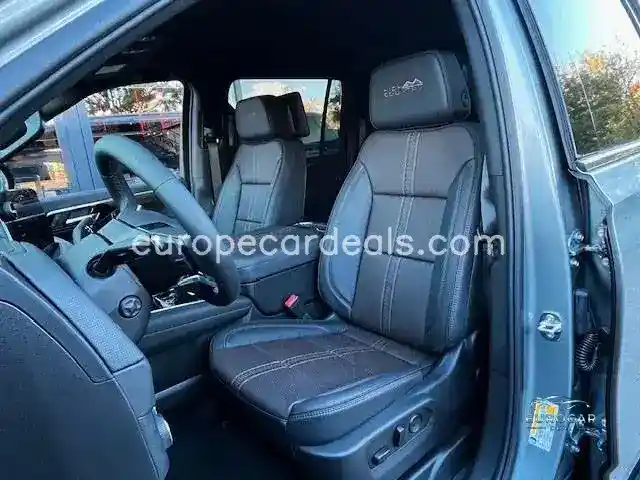 Chevrolet Suburban