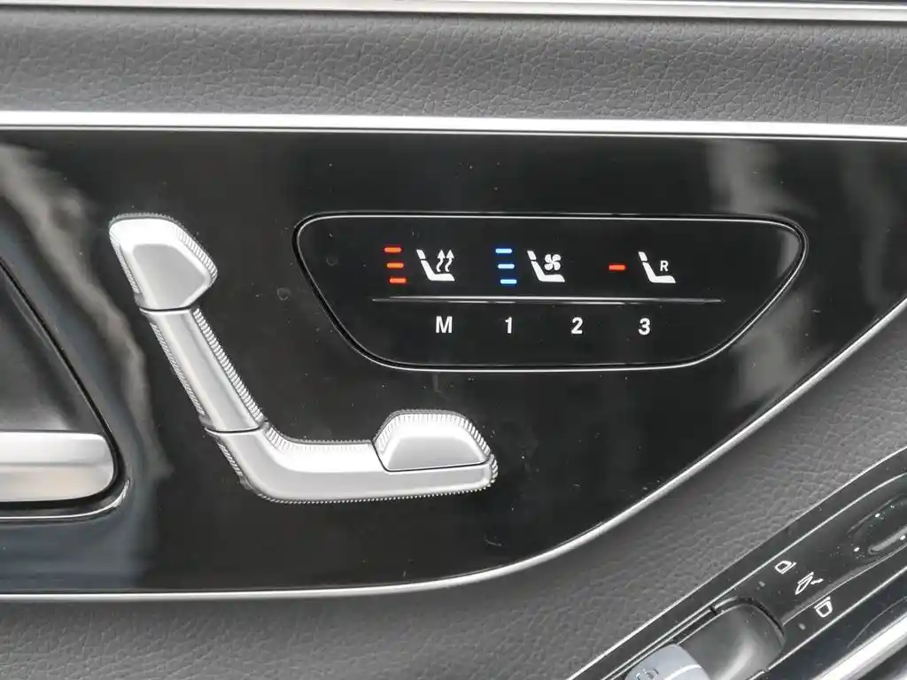 Mercedes-Benz S 400