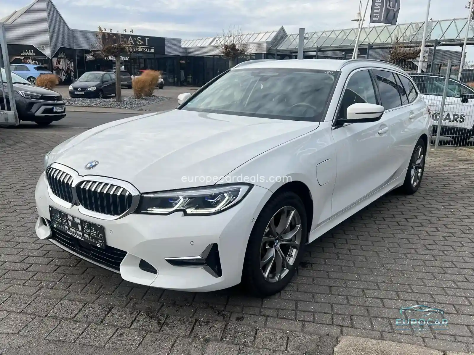 BMW 330