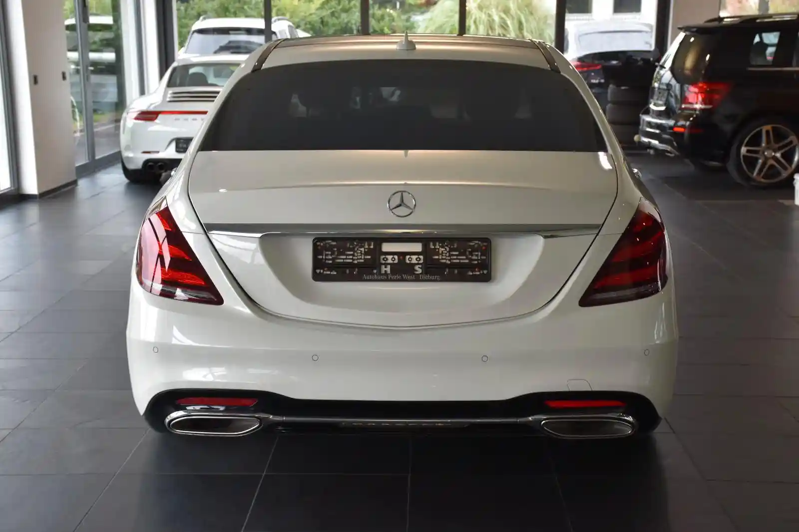 Mercedes-Benz S 560