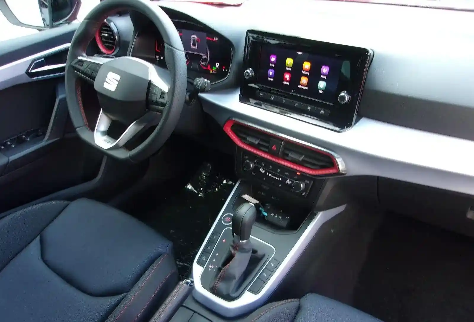 Seat Arona