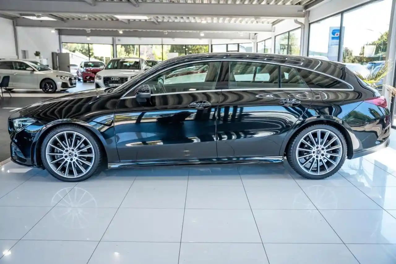 Mercedes-Benz CLA 200