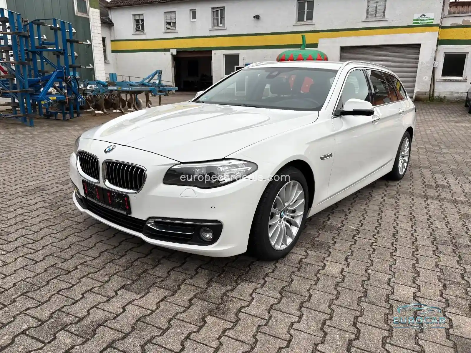 BMW 525