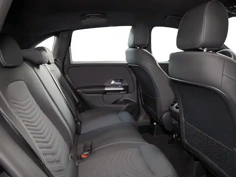 Mercedes-Benz B 220