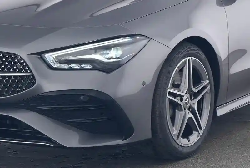 Mercedes-Benz CLA 200 Shooting Brake