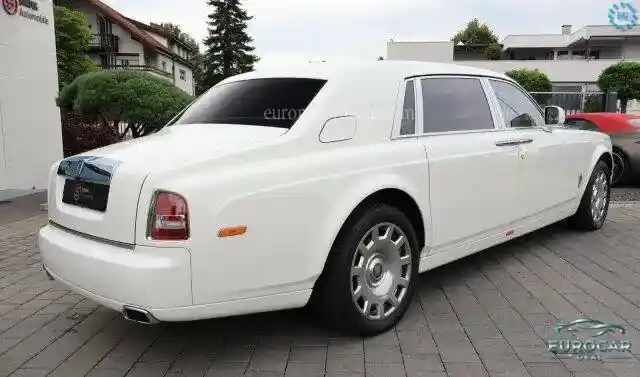 Rolls-Royce Phantom