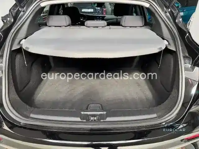 Infiniti Q30