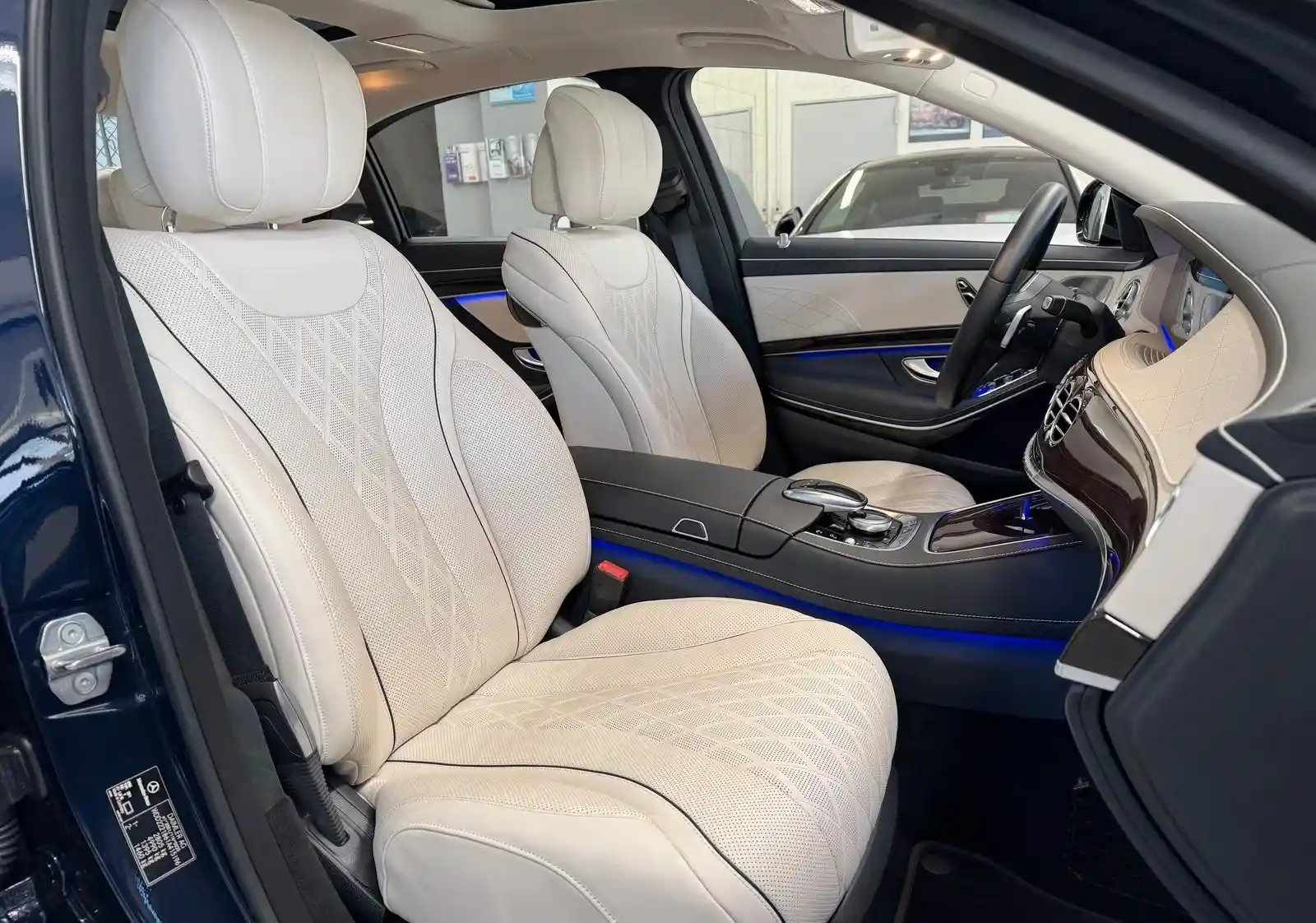 Mercedes-Benz S 560