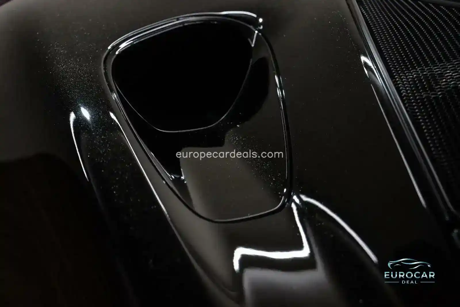 McLaren GT