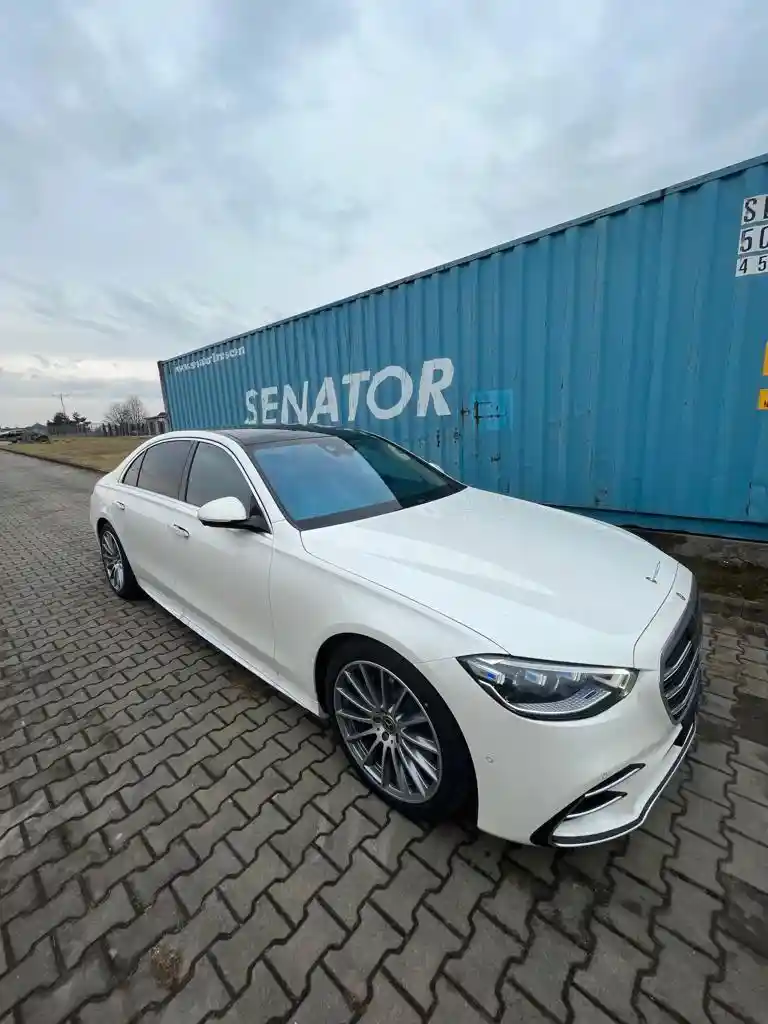 Mercedes-Benz S 400