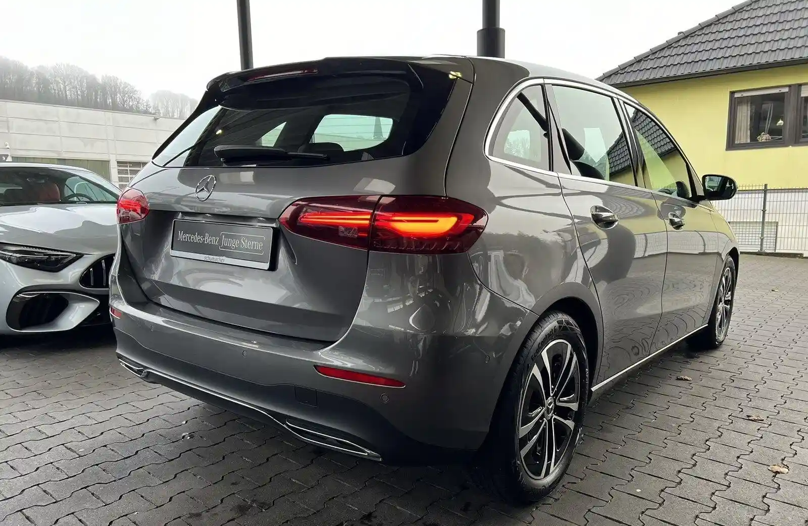 Mercedes-Benz B 250
