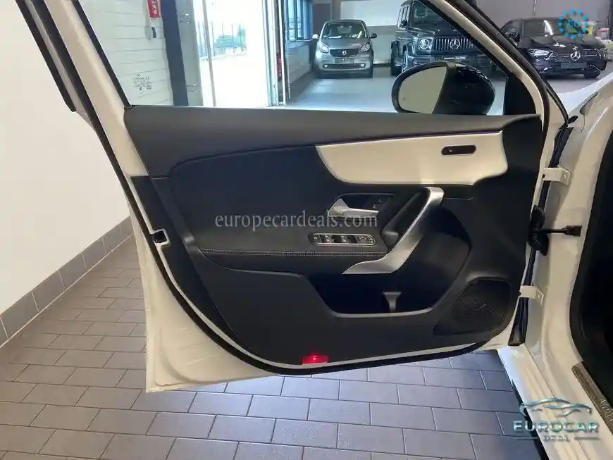 Mercedes-Benz A 200