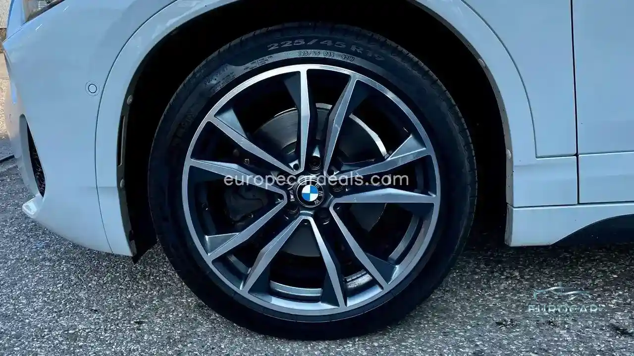 BMW X2