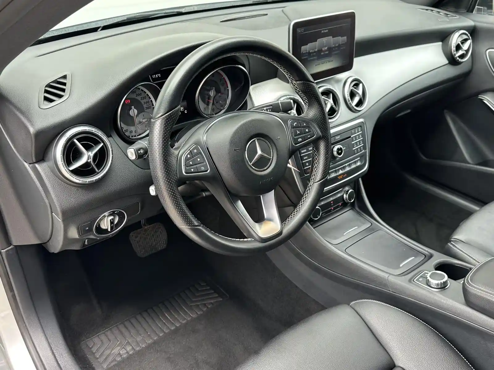 Mercedes-Benz CLA 180 Shooting Brake