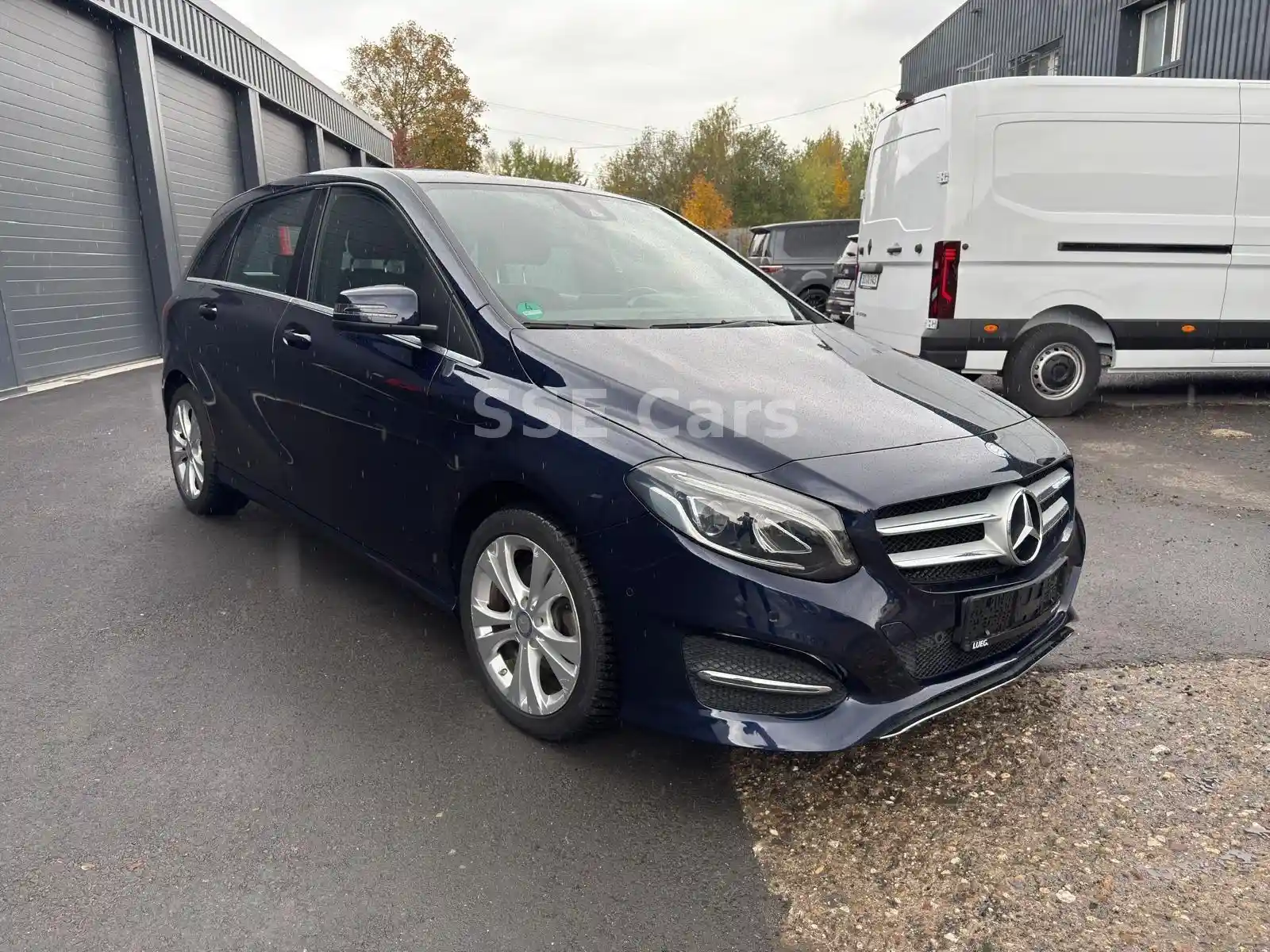 Mercedes-Benz B 200