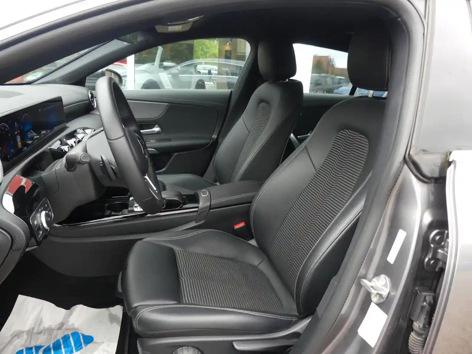 Mercedes-Benz CLA 180