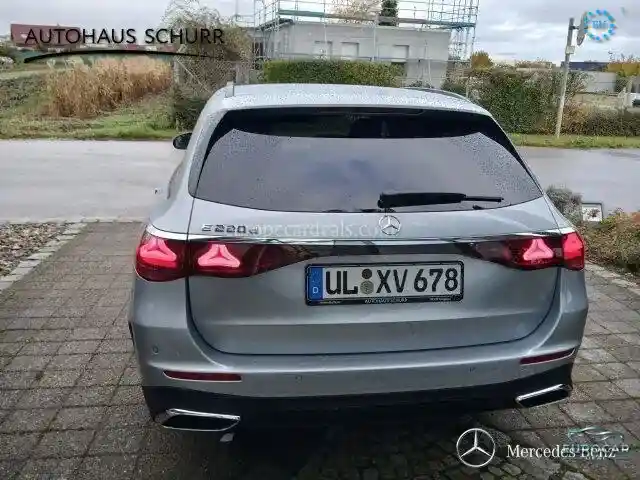 Mercedes-Benz E 220