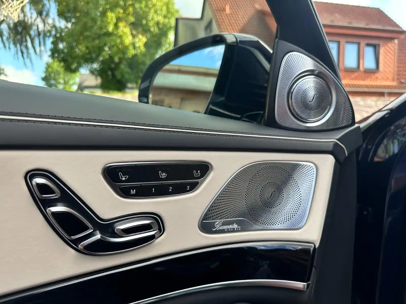 Mercedes-Benz S 560