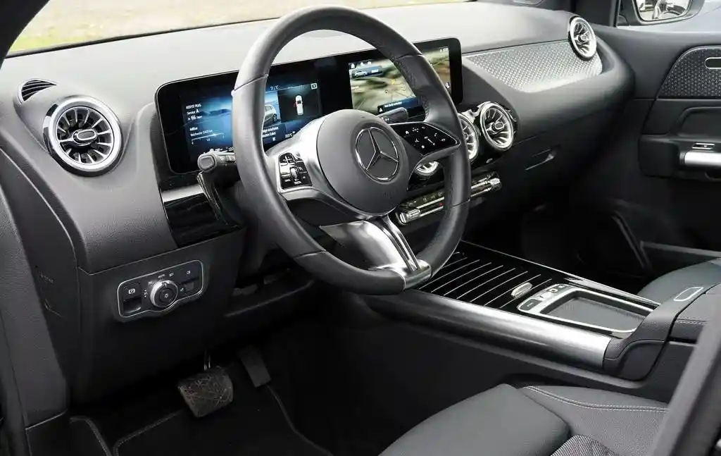 Mercedes-Benz B 200