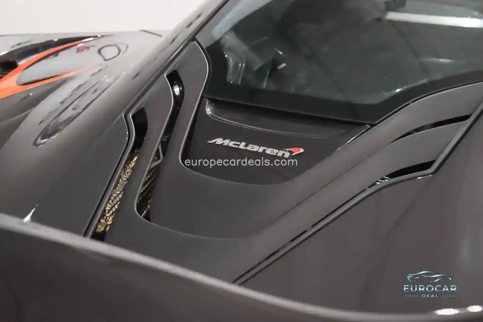 McLaren P1