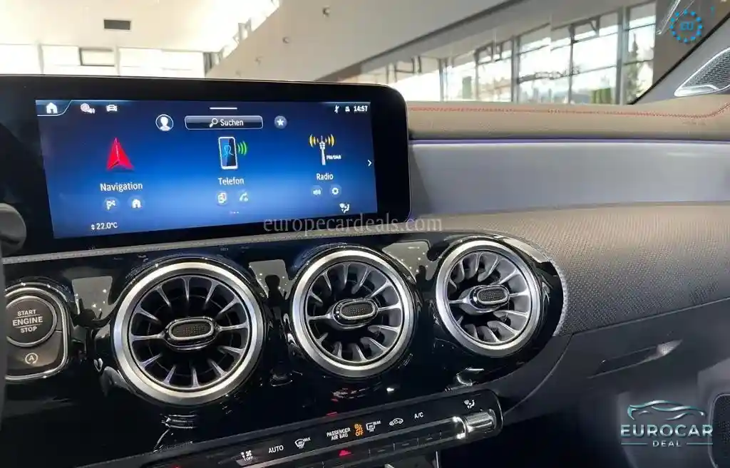 Mercedes-Benz CLA 200