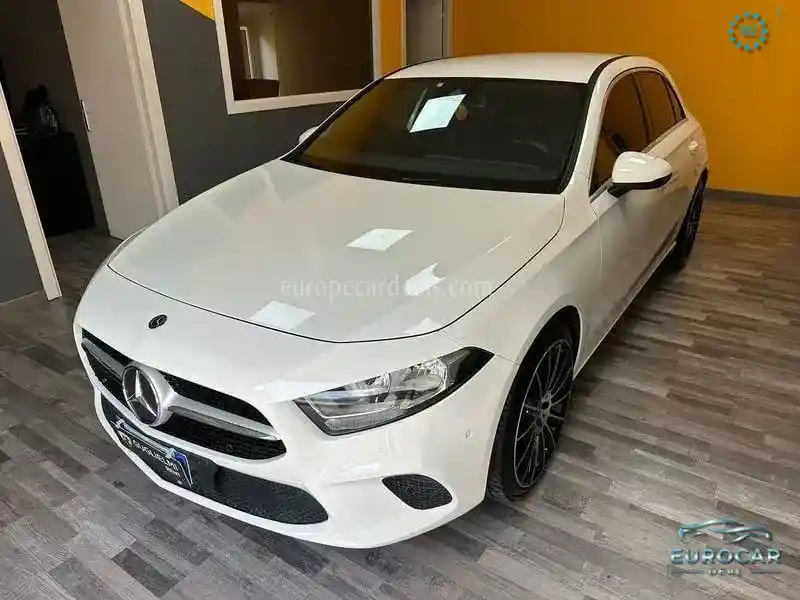 Mercedes-Benz A 220