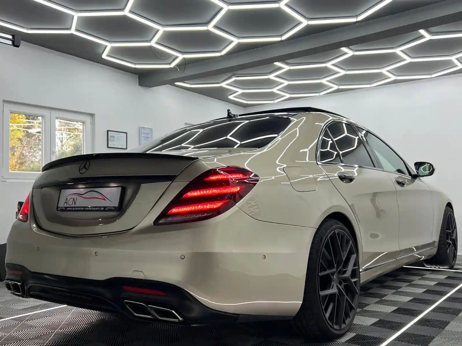Mercedes-Benz S 350