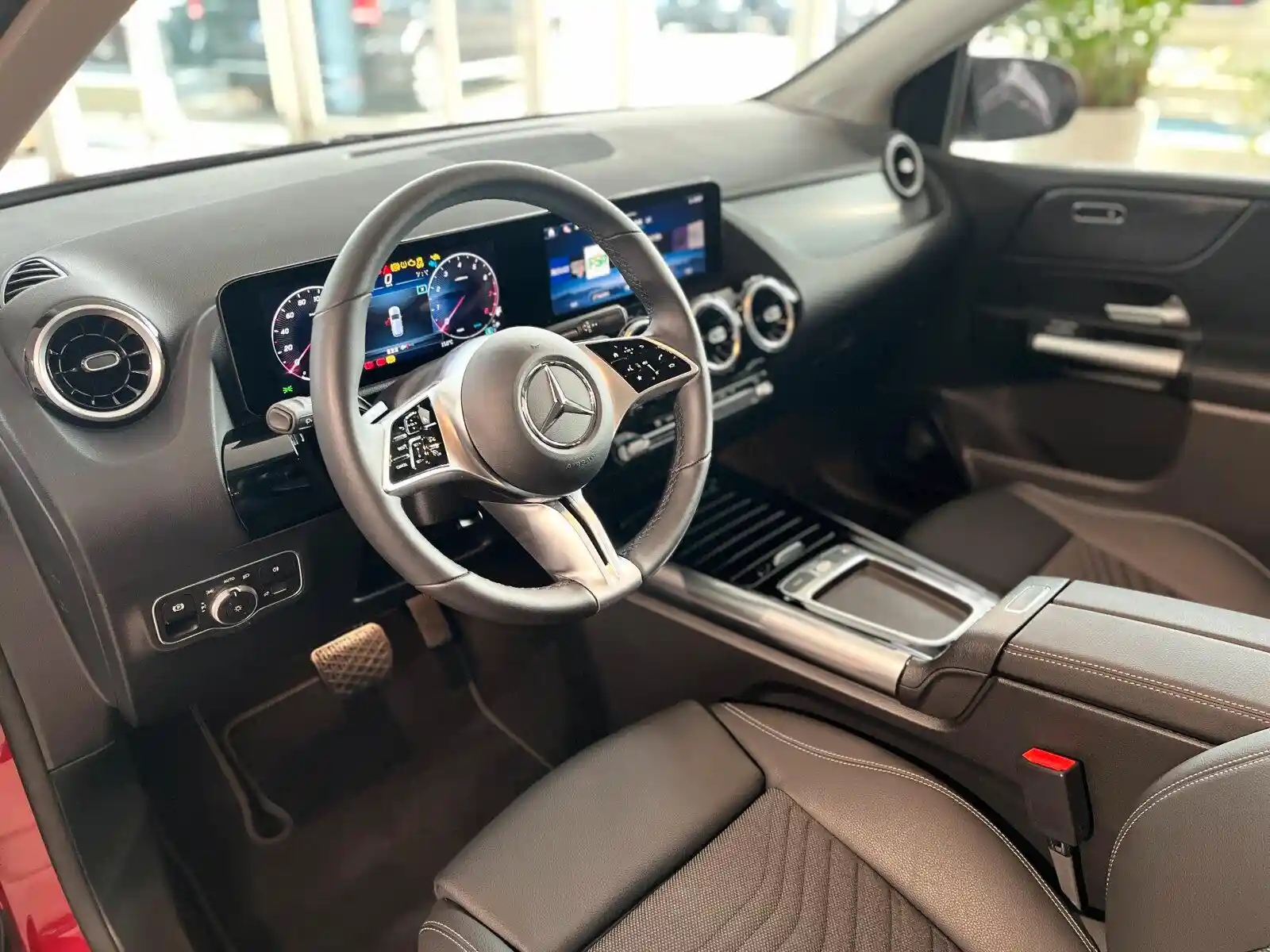 Mercedes-Benz B 200