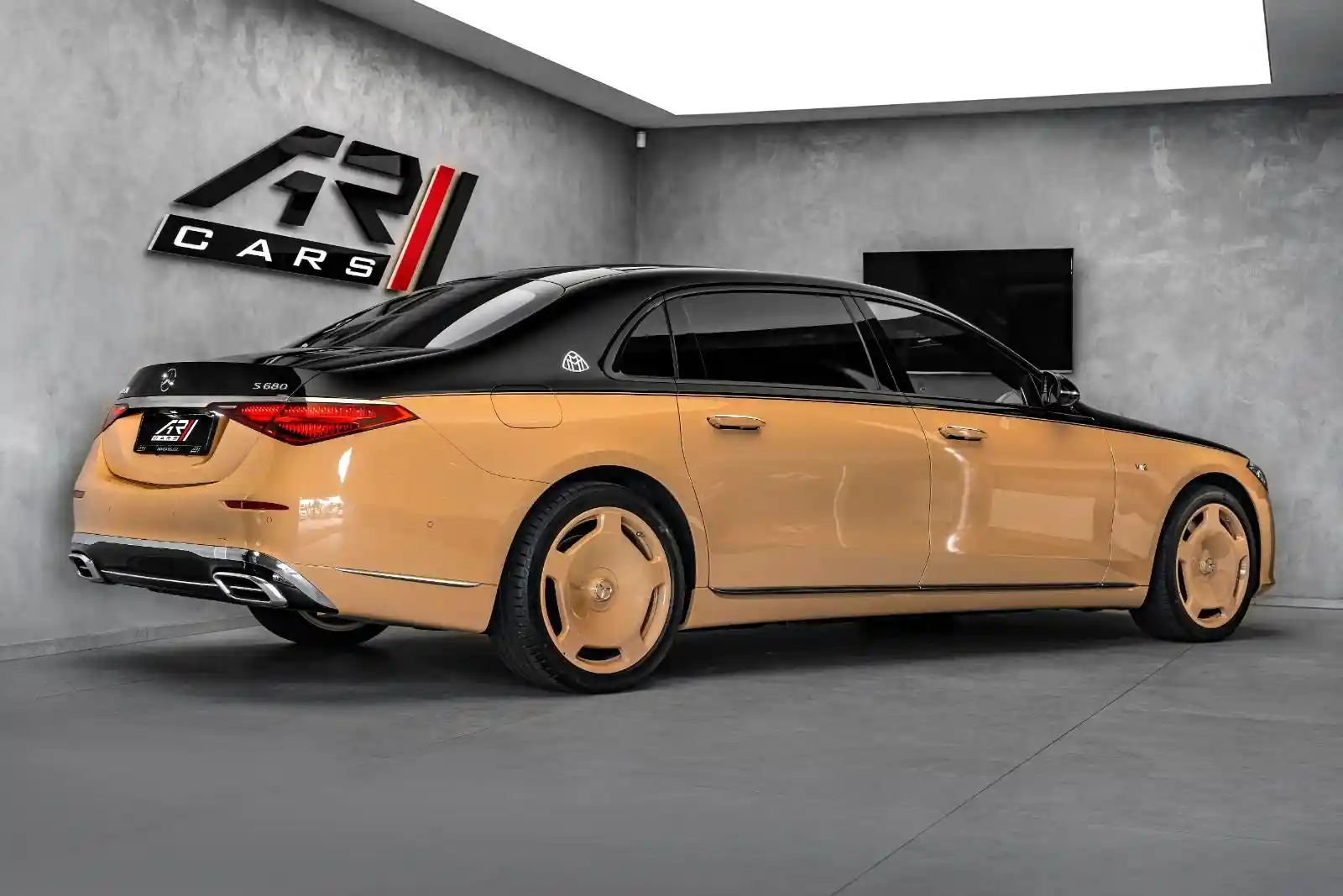 Mercedes-Benz S 680