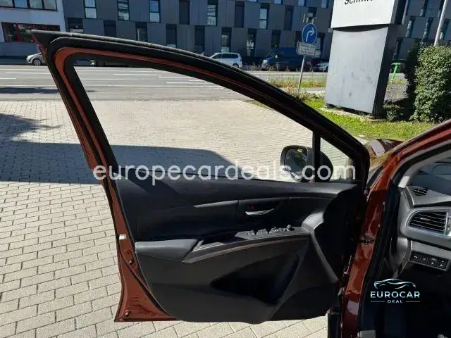 Suzuki (SX4) S-Cross