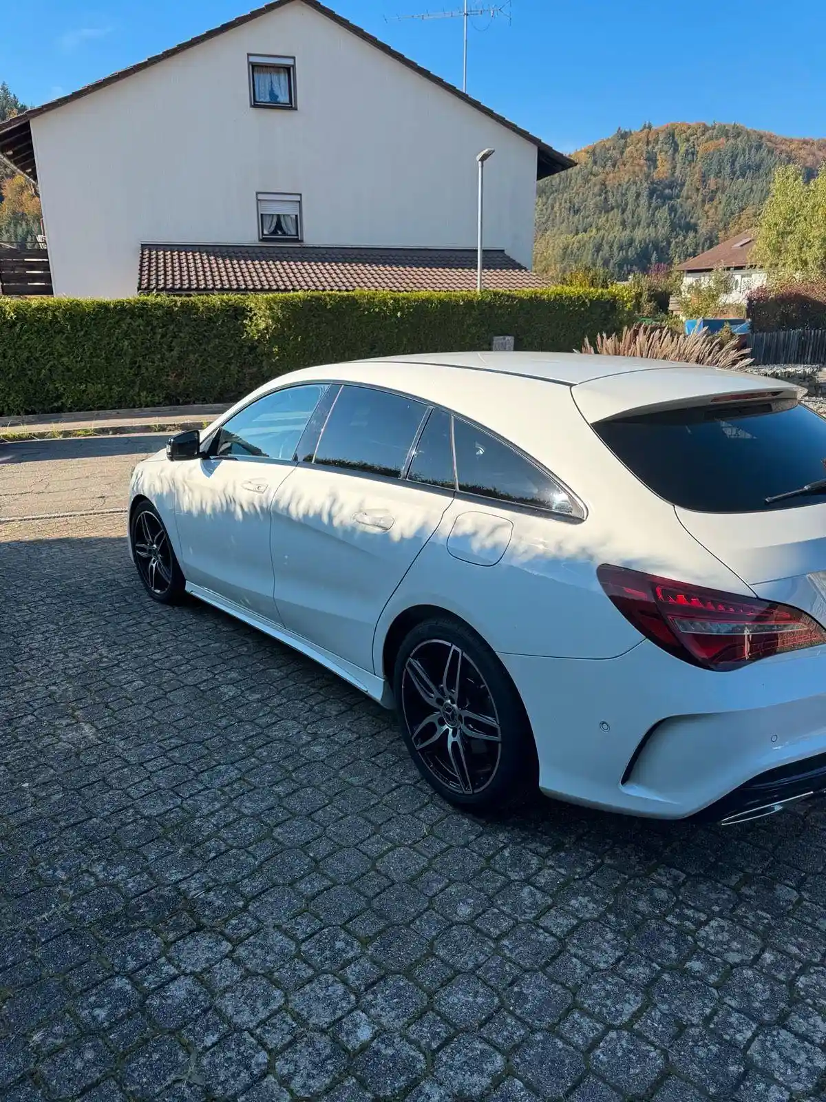 Mercedes-Benz B 200