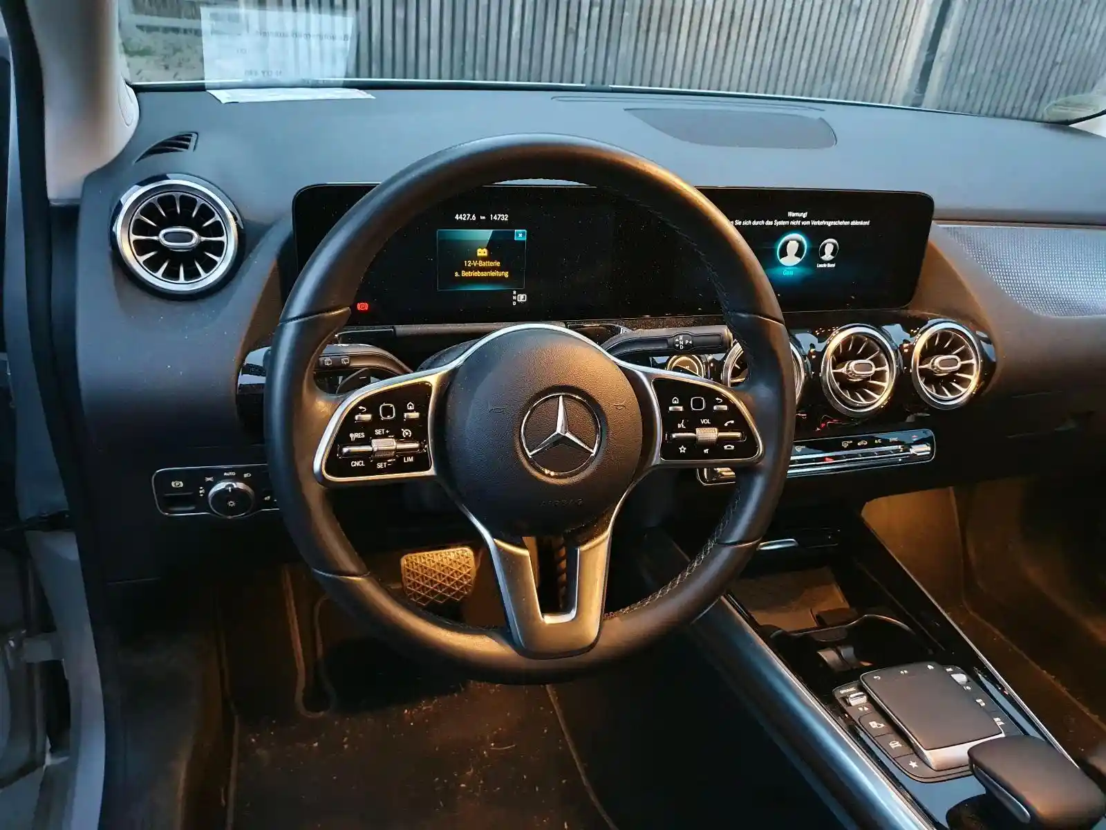 Mercedes-Benz B 200