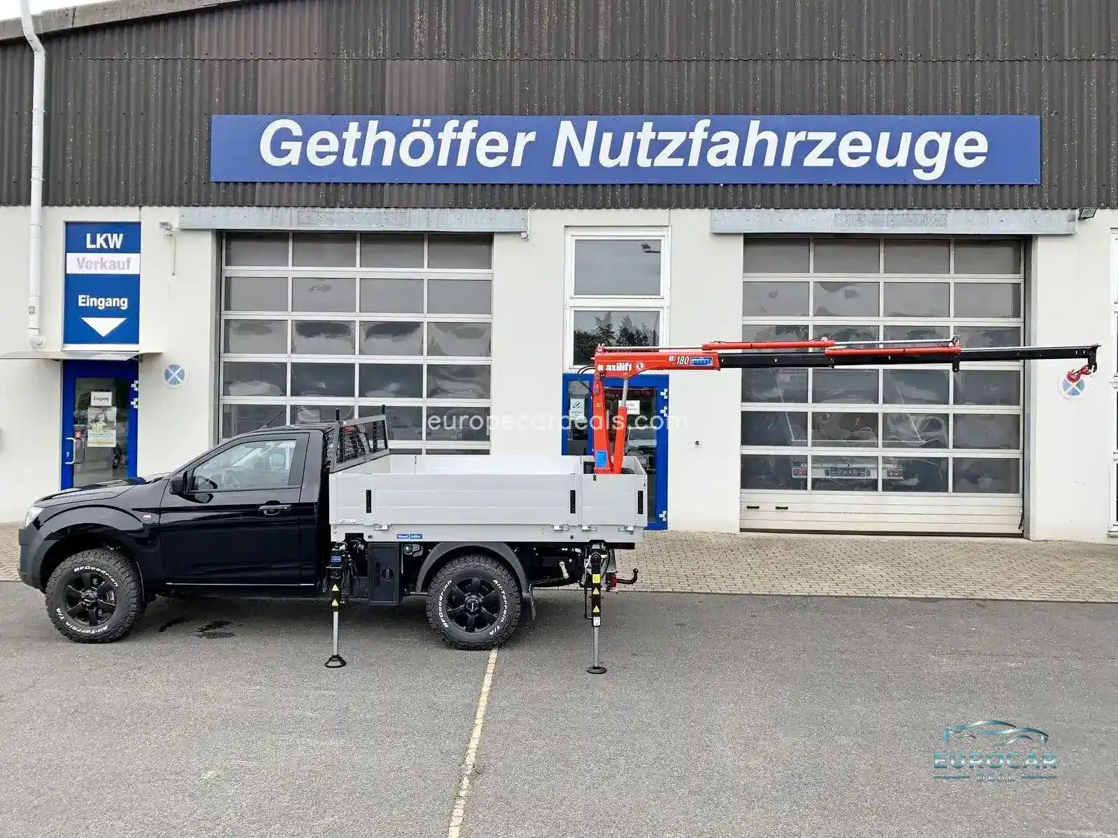 Single Cab 4×4 L + Kran +Pritsche