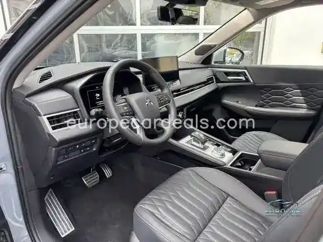 Mitsubishi Plug-in Hybrid Outlander
