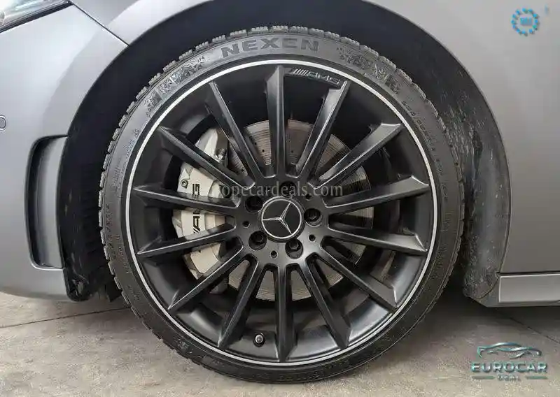 Mercedes-Benz A 35 AMG
