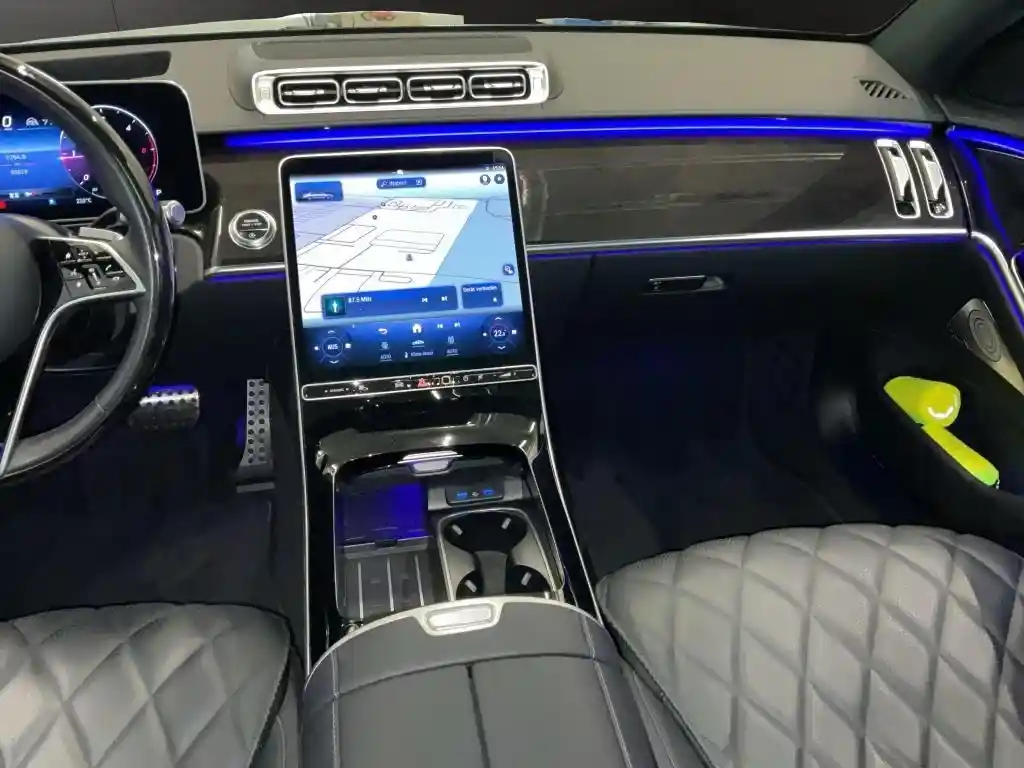 Mercedes-Benz S 400