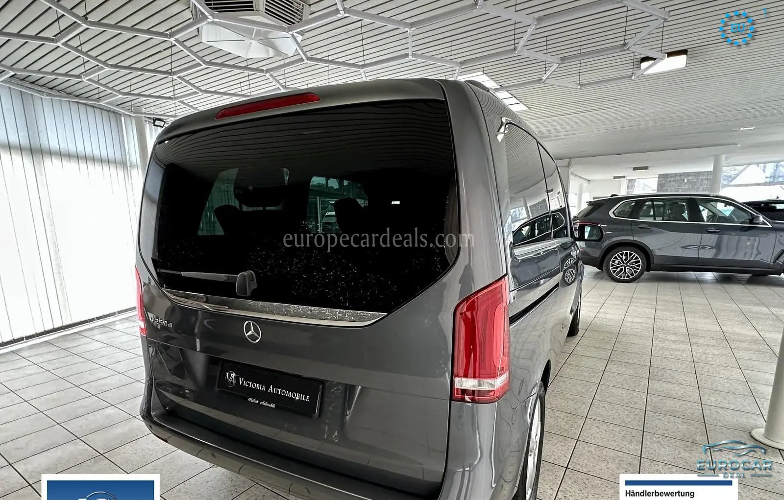 Mercedes-Benz V 220