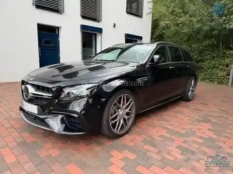 Mercedes-Benz E 63 AMG