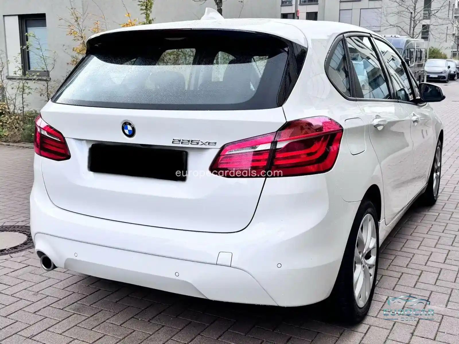 BMW 225
