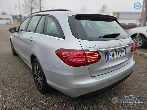 Mercedes-Benz C 220