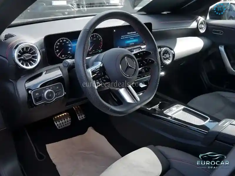 Mercedes-Benz CLA 200 Shooting Brake