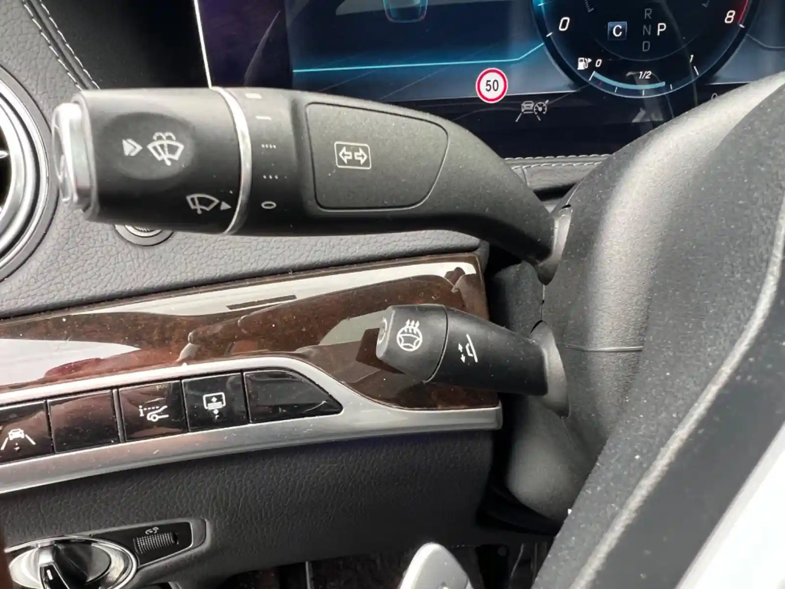 Mercedes-Benz S 560