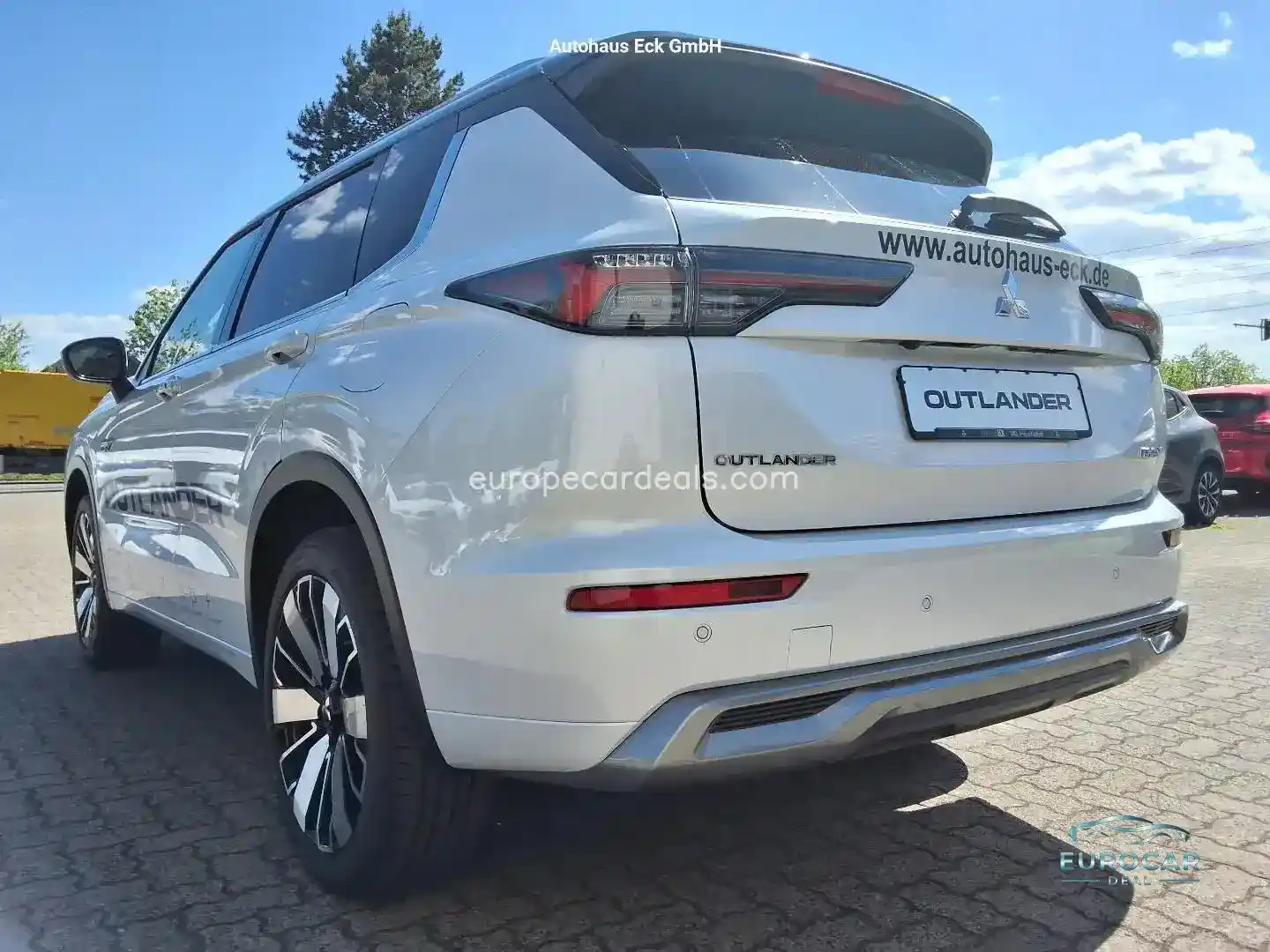 Mitsubishi Plug-in Hybrid Outlander