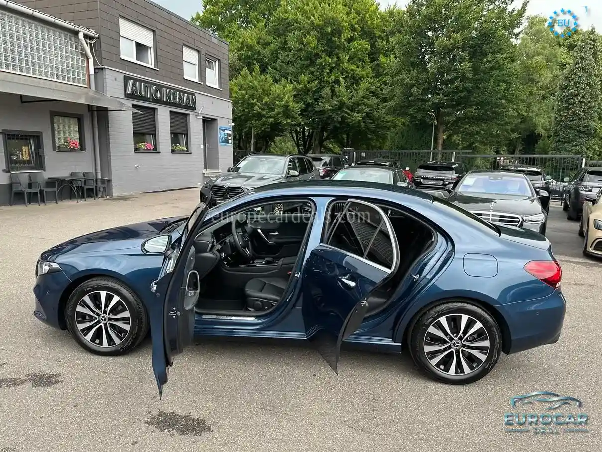 Mercedes-Benz A 200