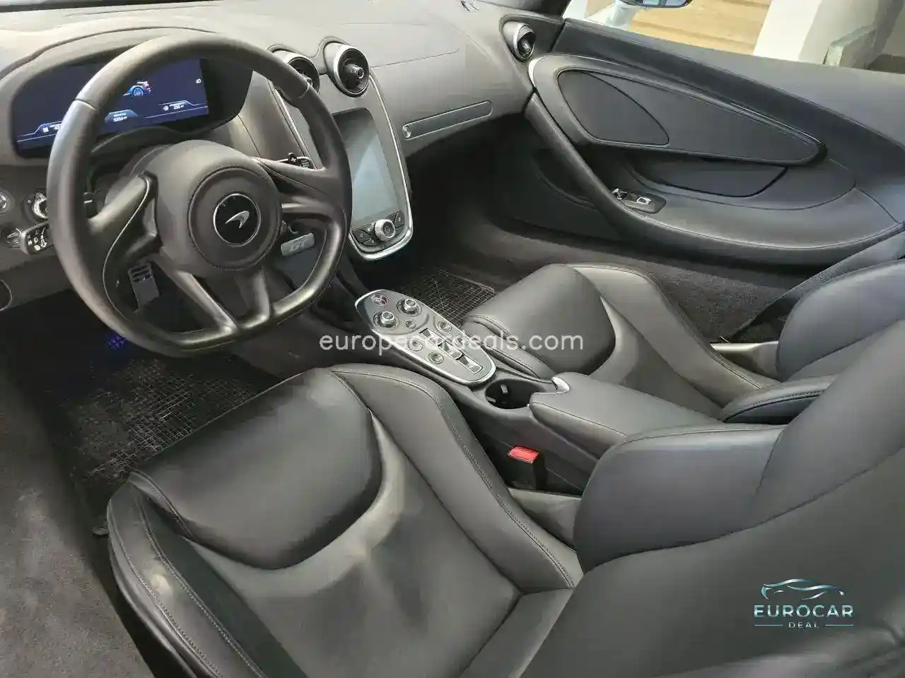 McLaren GT