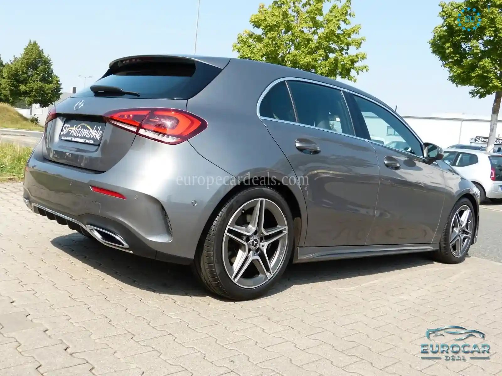 Mercedes-Benz A 220