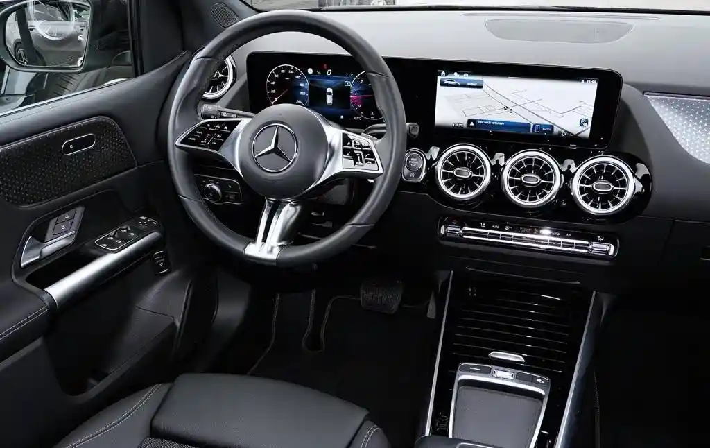 Mercedes-Benz B 200